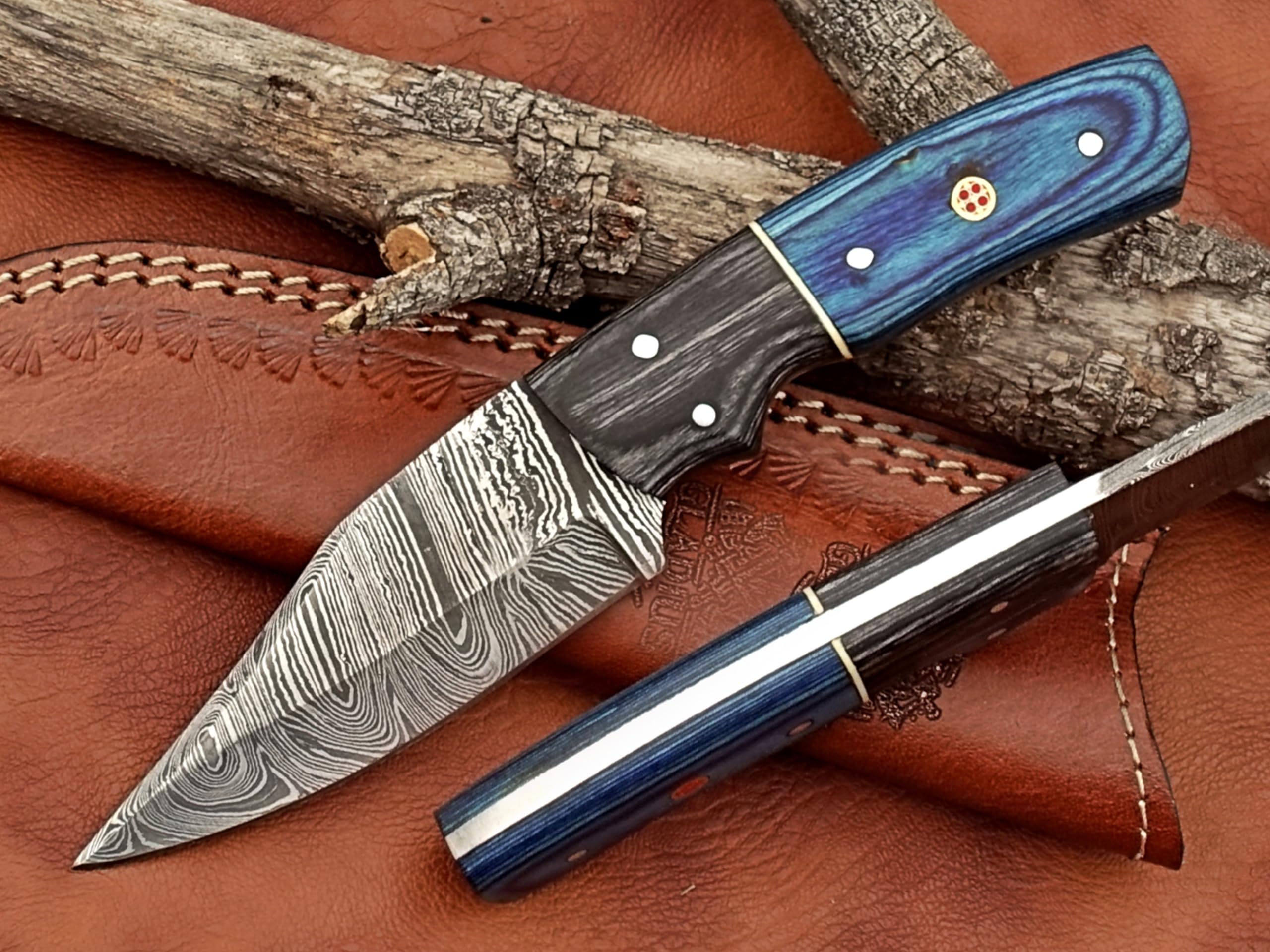 Viking Heritage Skinner Knife – Expertly Crafted for Precision Hunting and Field Dressing: Embrace the Timeless Elegance of Craftsmanship with this Razor-Sharp Blade