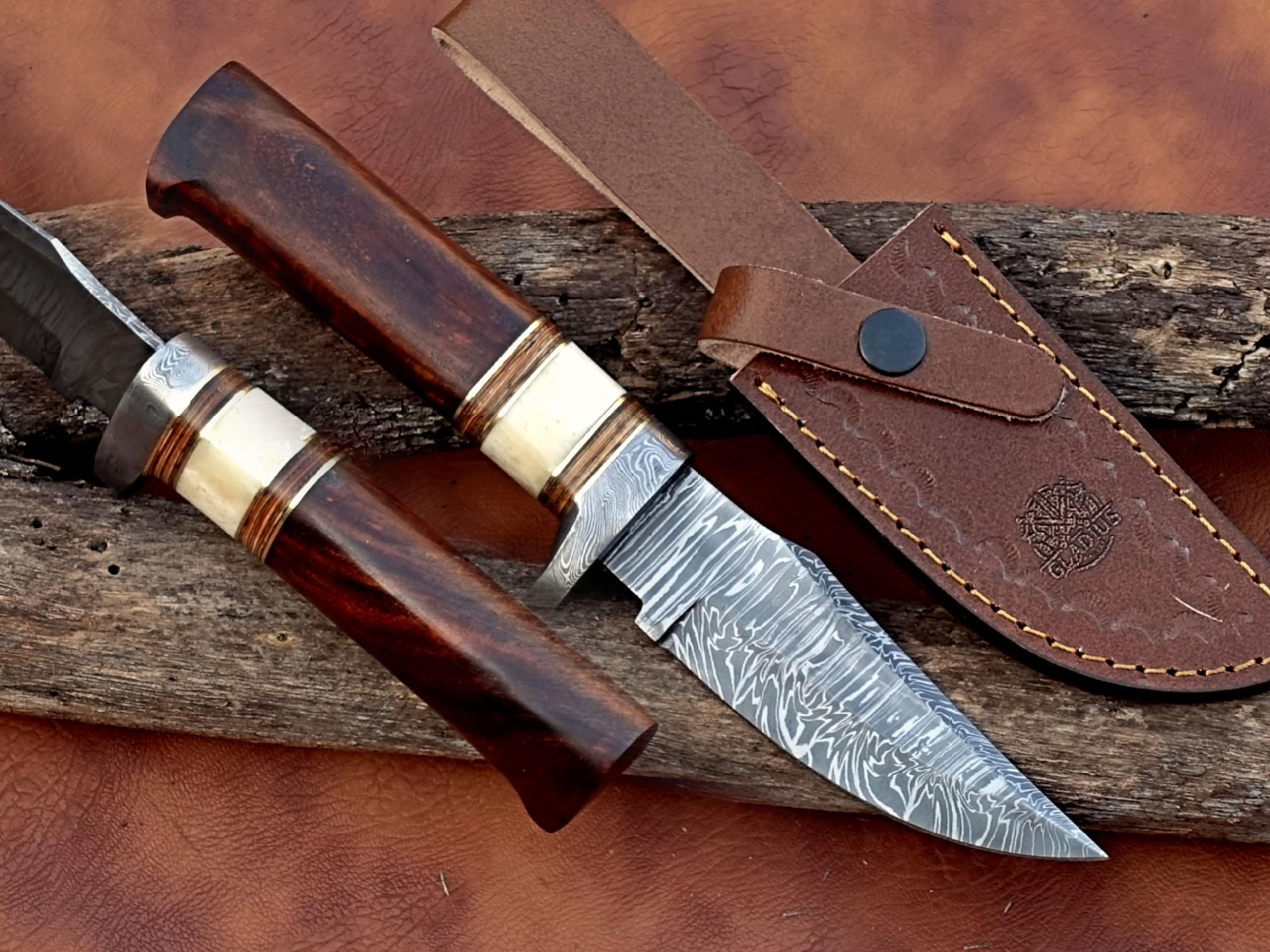 Viking Heritage Skinner Knife – Expertly Crafted with Damascus steel for Precision Hunting and Field Dressing: Embrace the Timeless Elegance of Craftsmanship with this Razor-Sharp